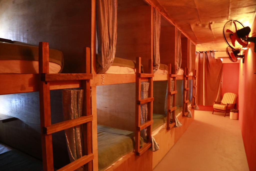 Gibbon Guesthouse كوشنج الغرفة الصورة